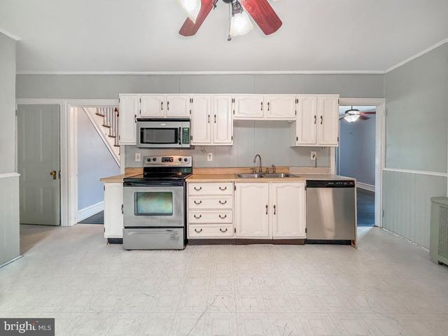 308 LANSDALE AVE, Lansdale, PA 19446