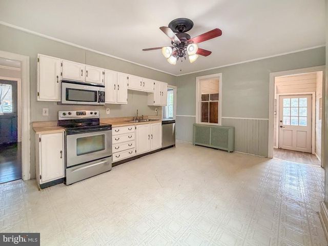 308 LANSDALE AVE, Lansdale, PA 19446