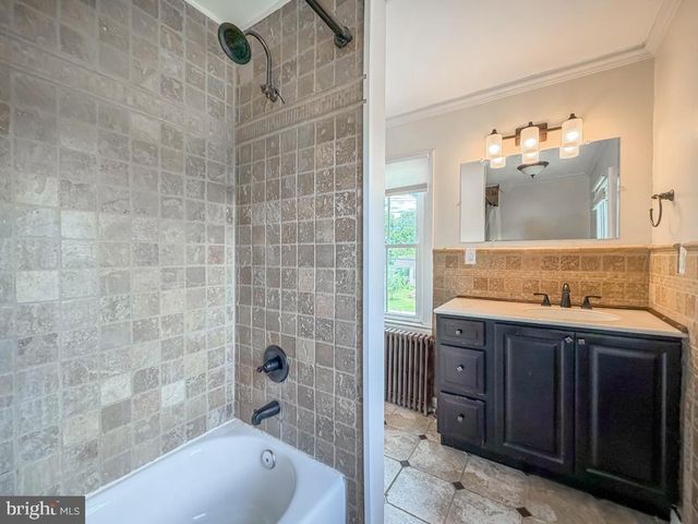 308 LANSDALE AVE, Lansdale, PA 19446