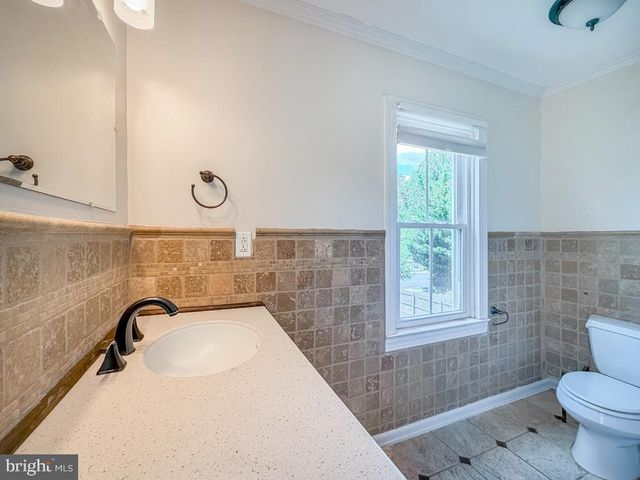 308 LANSDALE AVE, Lansdale, PA 19446