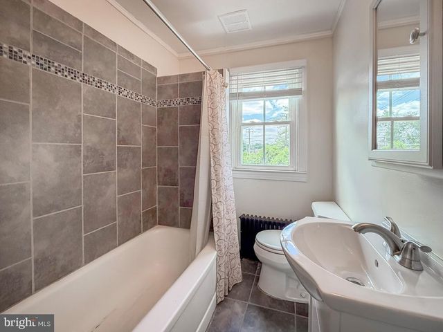 308 LANSDALE AVE, Lansdale, PA 19446