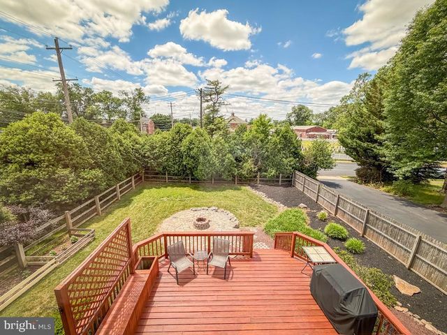 308 LANSDALE AVE, Lansdale, PA 19446