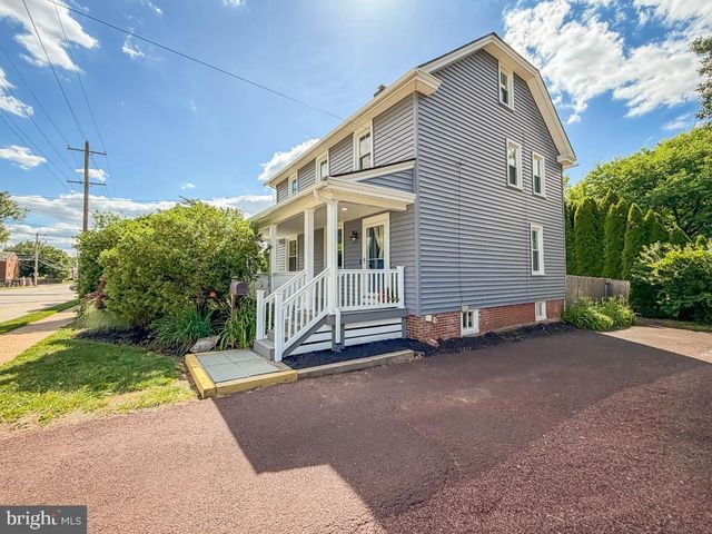 308 LANSDALE AVE, Lansdale, PA 19446