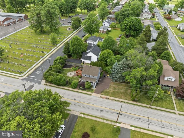 308 LANSDALE AVE, Lansdale, PA 19446