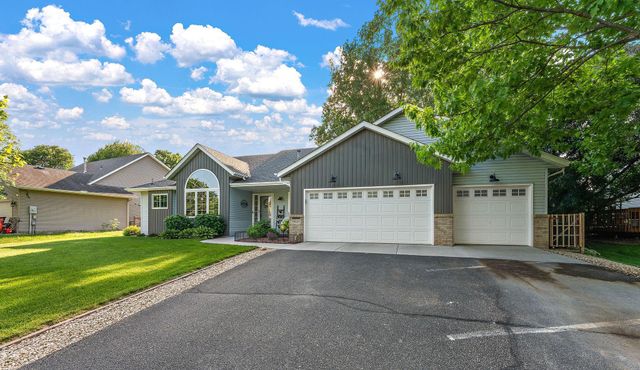 19137 Evenston Drive, Farmington, MN 55024