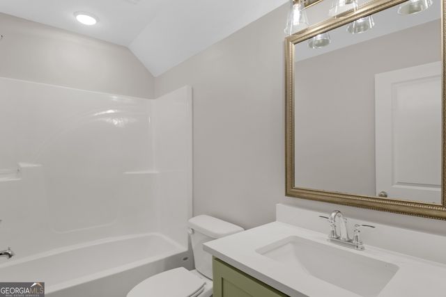 7 Honeysuckle Way, Claxton, GA 30417