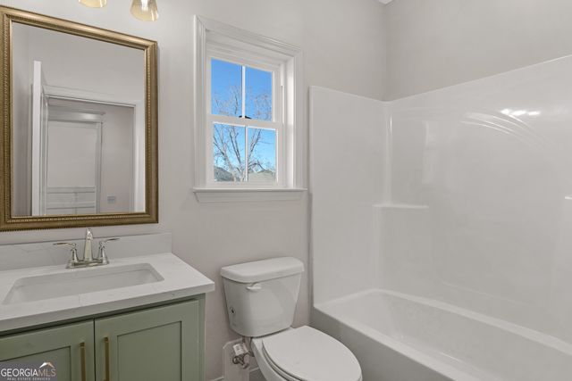 7 Honeysuckle Way, Claxton, GA 30417