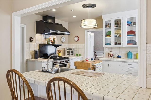 15722 E OAKLAND AVENUE, Winter Garden, FL 34787