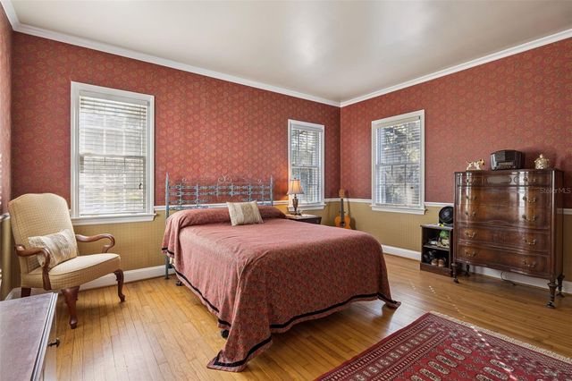 15722 E OAKLAND AVENUE, Winter Garden, FL 34787