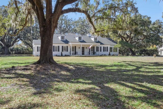 15722 E OAKLAND AVENUE, Winter Garden, FL 34787