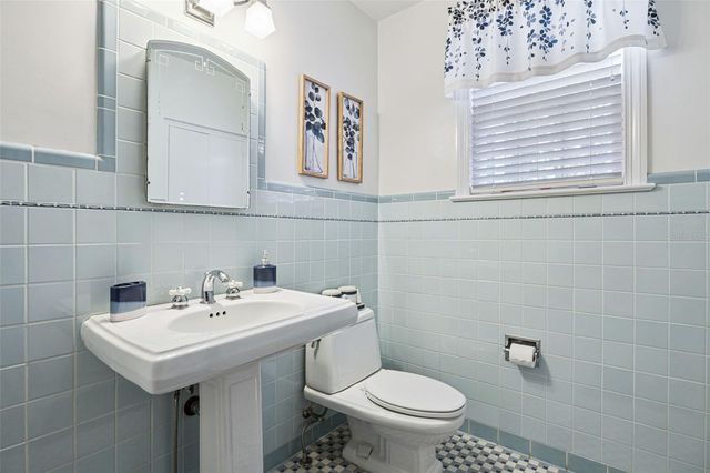 15722 E OAKLAND AVENUE, Winter Garden, FL 34787