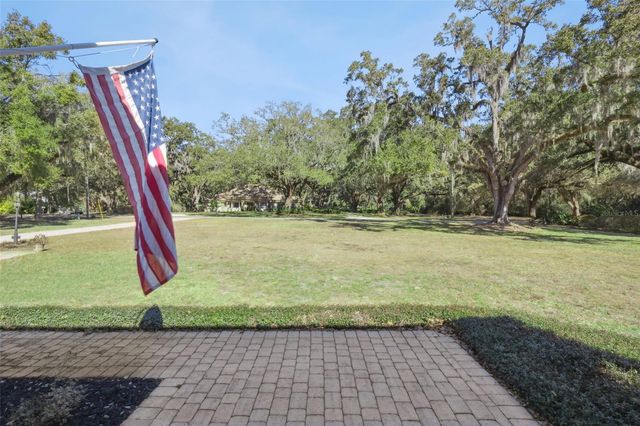 15722 E OAKLAND AVENUE, Winter Garden, FL 34787