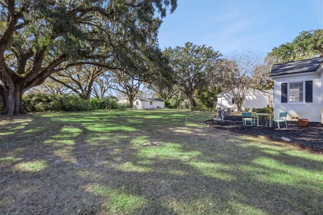 15722 E OAKLAND AVENUE, Winter Garden, FL 34787