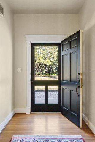 15722 E OAKLAND AVENUE, Winter Garden, FL 34787