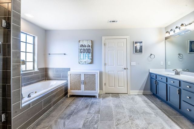 3879 N Gulley Road, Fayetteville, AR 72703