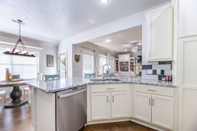 3879 N Gulley Road, Fayetteville, AR 72703