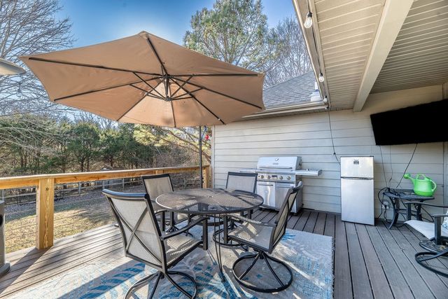 3879 N Gulley Road, Fayetteville, AR 72703