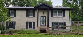 216 Park Circle Dr, W, Charlotte, TN 37036
