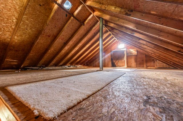 195 Lane 272, Angola, IN 46703