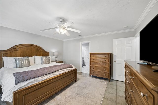 3903 Valley Haven Drive, Houston, TX 77339