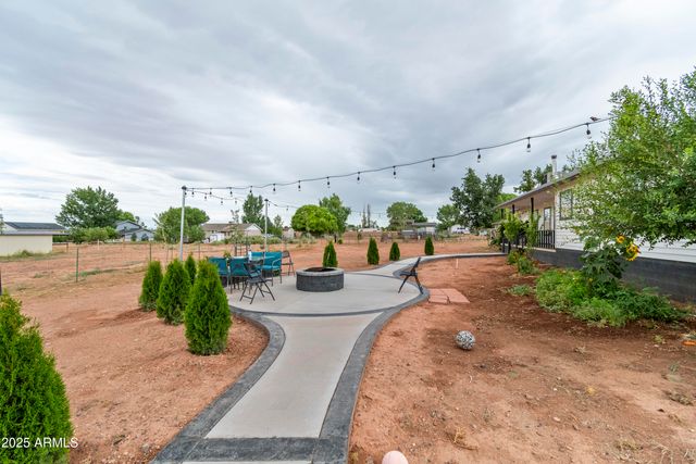 775 N APPLE BLOSSOM Lane, Snowflake, AZ 85937