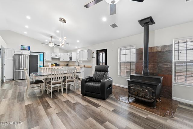 775 N APPLE BLOSSOM Lane, Snowflake, AZ 85937