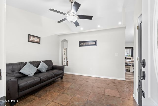 775 N APPLE BLOSSOM Lane, Snowflake, AZ 85937