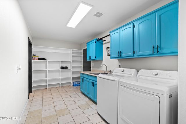 775 N APPLE BLOSSOM Lane, Snowflake, AZ 85937