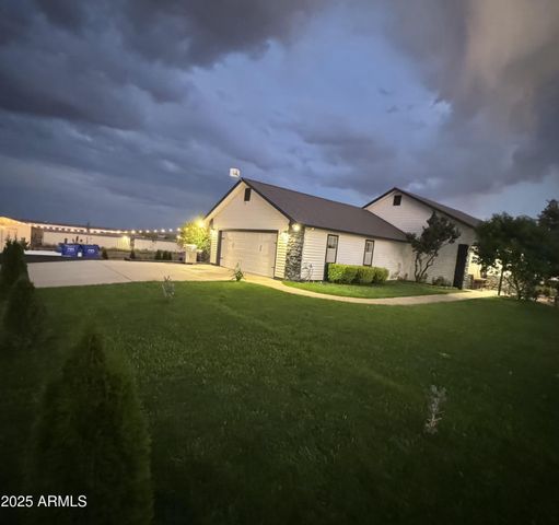 775 N APPLE BLOSSOM Lane, Snowflake, AZ 85937