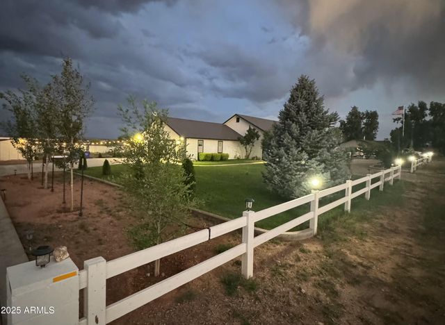 775 N APPLE BLOSSOM Lane, Snowflake, AZ 85937