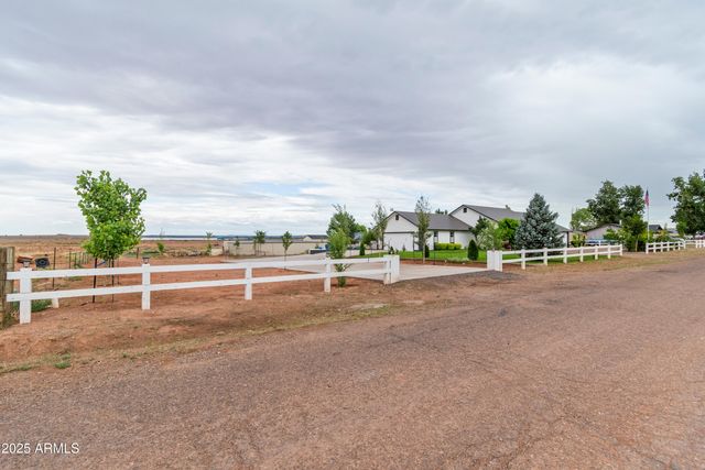 775 N APPLE BLOSSOM Lane, Snowflake, AZ 85937