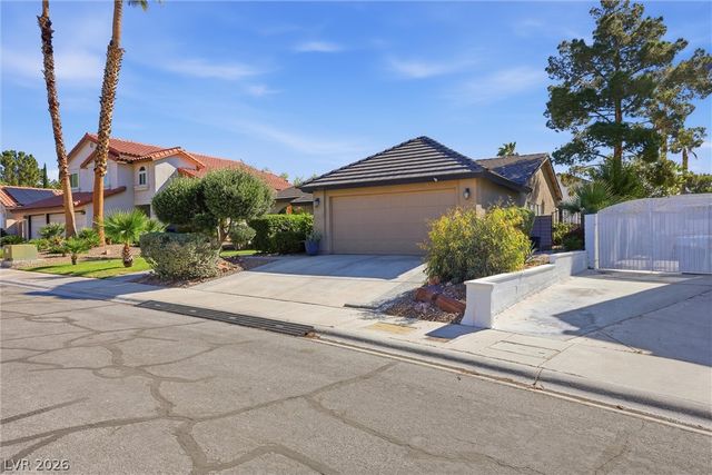 2816 Klondike Court, Las Vegas, NV 89117