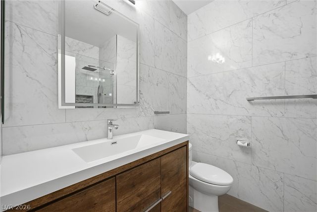 2816 Klondike Court, Las Vegas, NV 89117