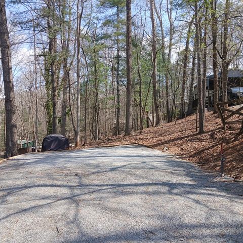 107 7th Street, Ellijay, GA 30540