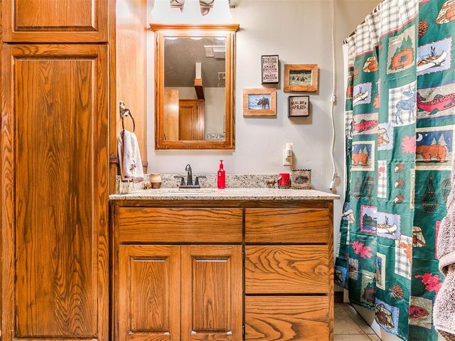 2405 E Karen Terrace, Mustang, OK 73064