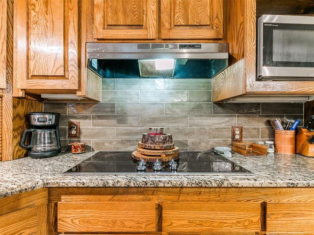 2405 E Karen Terrace, Mustang, OK 73064