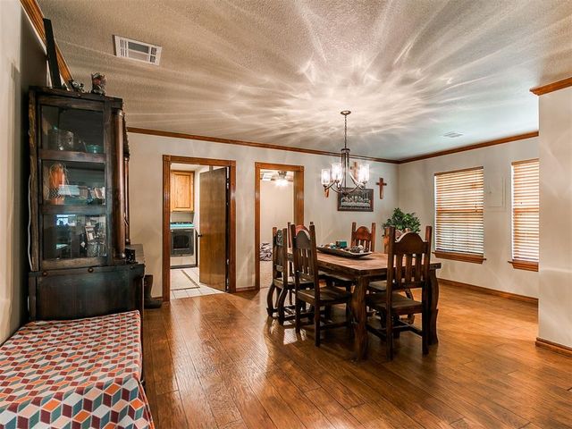 2405 E Karen Terrace, Mustang, OK 73064