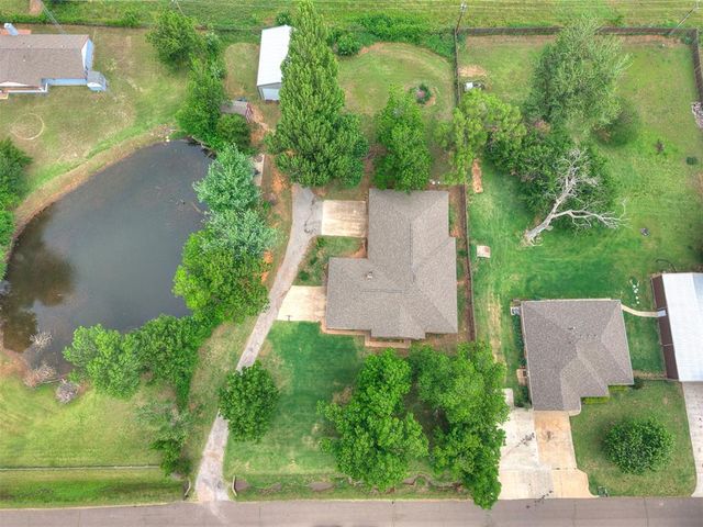 2405 E Karen Terrace, Mustang, OK 73064
