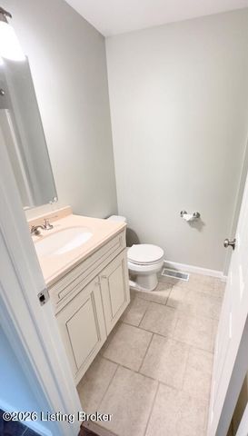 4110 Carbine Ln, Louisville, KY 40229