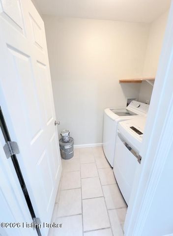 4110 Carbine Ln, Louisville, KY 40229