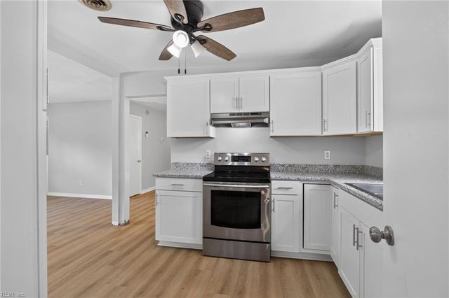 3116 Woodbaugh DR, Chesapeake, VA 23321