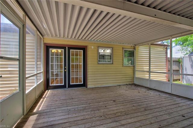 3116 Woodbaugh DR, Chesapeake, VA 23321