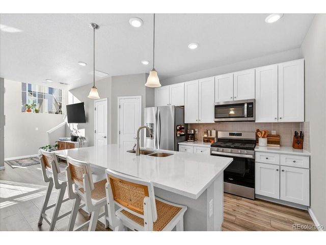 1971 S Poplar Ct, Denver, CO 80224