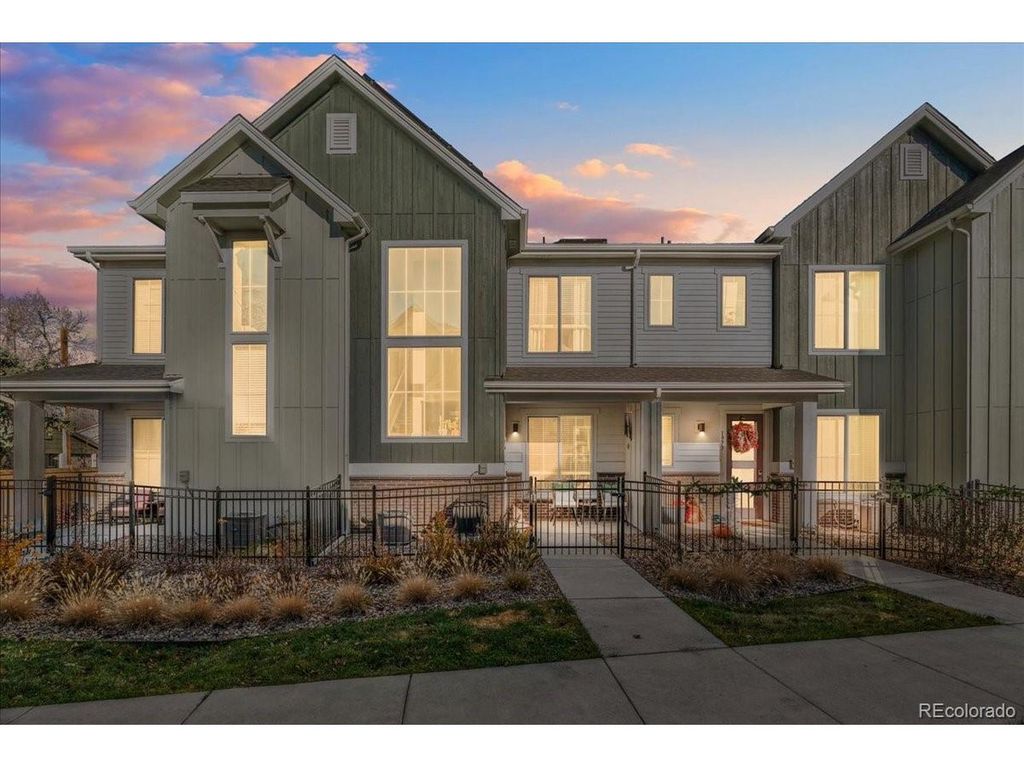 1971 S Poplar Ct, Denver, CO 80224