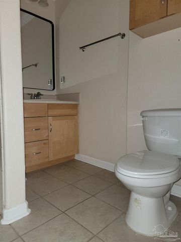 1010 N Hayne St 5, Pensacola, FL 32501
