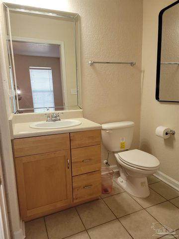 1010 N Hayne St 5, Pensacola, FL 32501