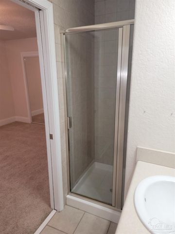 1010 N Hayne St 5, Pensacola, FL 32501