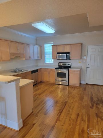 1010 N Hayne St 5, Pensacola, FL 32501
