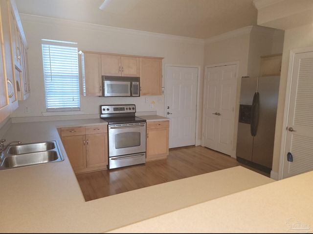 1010 N Hayne St 5, Pensacola, FL 32501