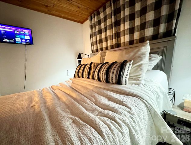 101 Sugar Ski Drive 112, Banner Elk, NC 28604